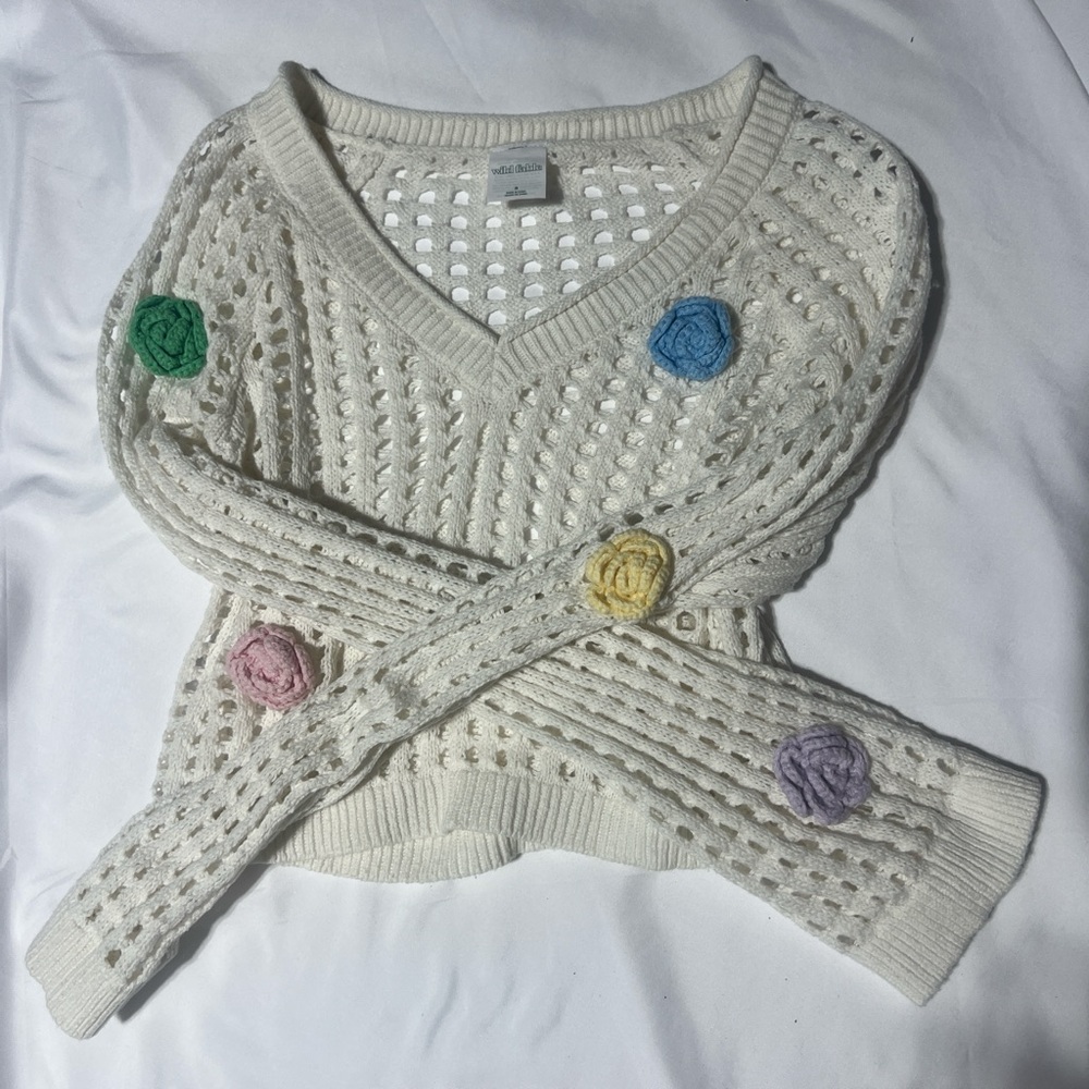 Target Cream V-Neck Sweater with Green Accents